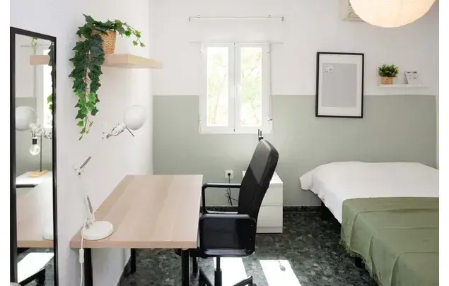 Habitaci
ón 97m
² Granada Alquiler 6-12 Meses