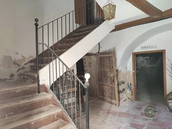 Casa Señorial con Huerto en la Ribagorza Ideal para Restauración