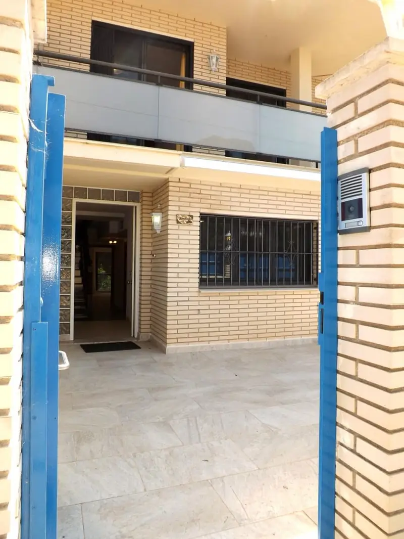 Chalet Pareado en Segur de Calafell con Jardin y Garaje Doble