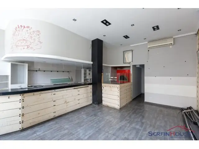 Local Comercial en Santoña Centro - Ideal Hosteleria u Otros Negocios