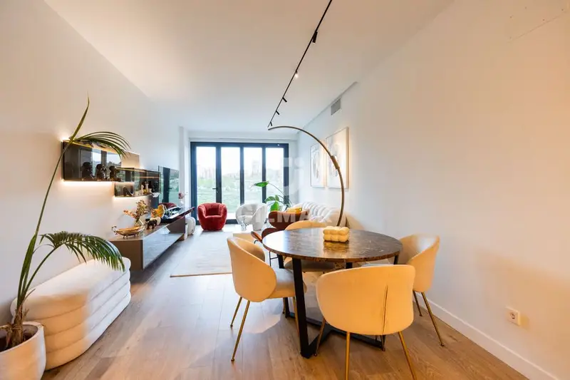 Lujo en Madrid: Piso 156m2 3 Dorm 2 Baños Garaje Trastero