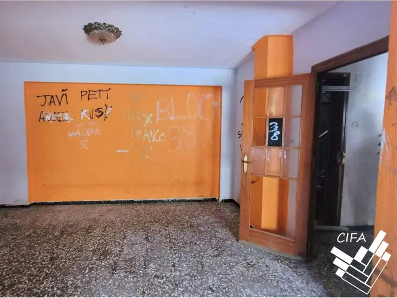 Piso en Venta Vinaros 3 Habitaciones 2 Baños Para Reformar