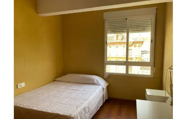 6 Habitaciones para Estudiantes en Córdoba - Piso de Obra Nueva