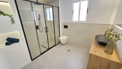 Casa en Venta 180m2 Tres Plantas Solarium Garaje Doble