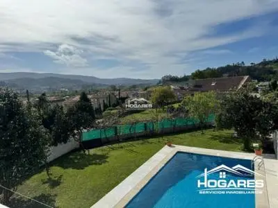 Casa Chalet Gondomar Amplia 10 Habitaciones Piscina Jardin