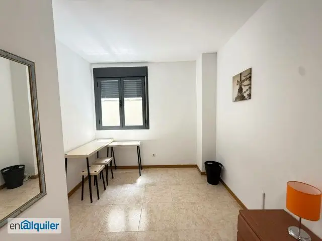 Alquiler piso amueblado ascensor Oeste