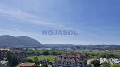 Apartamento en Venta en Noja con Vistas al Mar y Garaje