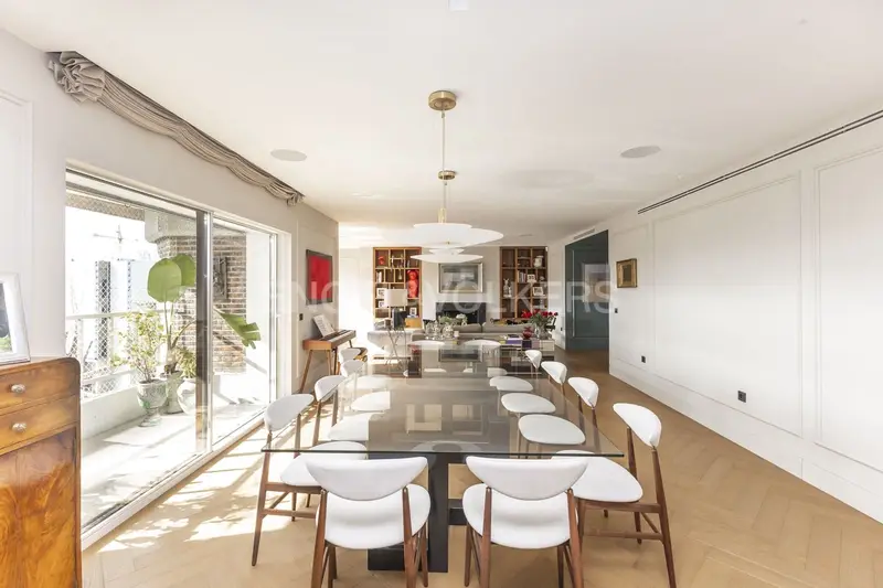 Apartamento Reformado en Madrid Ciudad 4 Habitaciones 2 Garajes Piscina