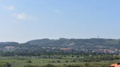 Apartamento en venta en Ris con vistas al mar
