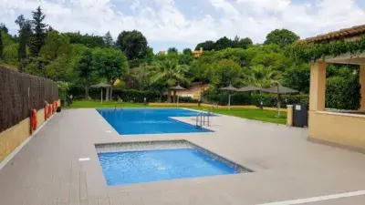Atico en Alquiler en Tomares con Terraza y Piscina