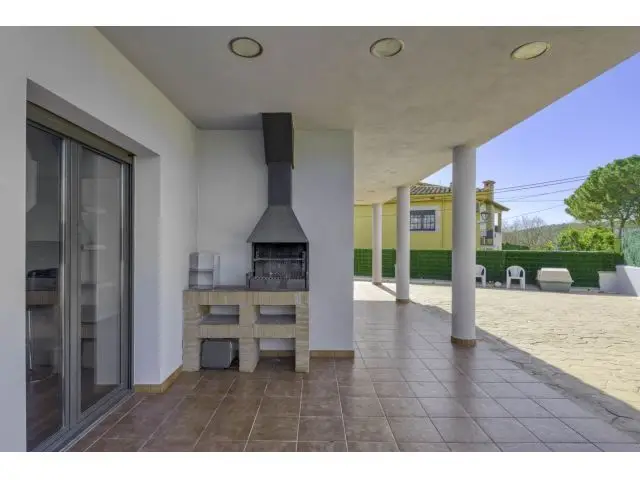 Casa en Cistella con acabados de alta calidad