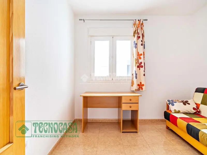 Piso en venta El Ejido zona Pabellon 107m2 3 dormitorios 2 baños garaje