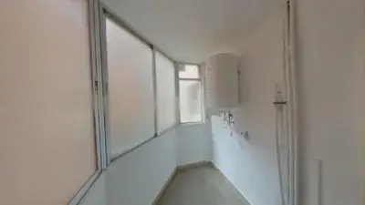 Piso en venta en Carrer de Castellar del Vallès, cerca de Carrer de Francesc Layret