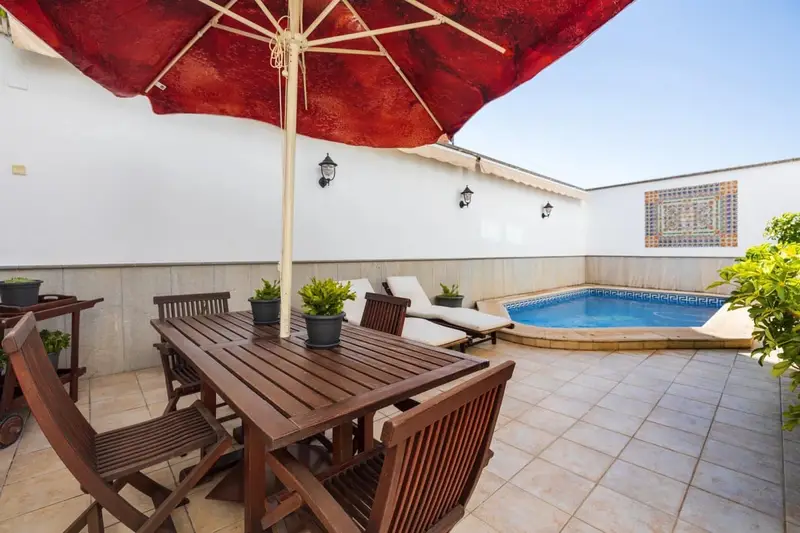 Casa de Lujo en Granada con Piscina y Gimnasio
