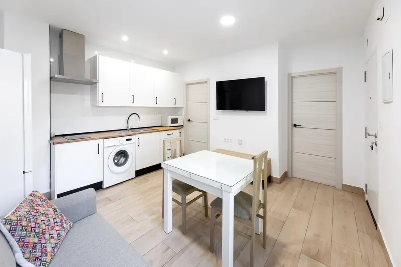 Apartamento en venta en Granada ciudad, reformado y amueblado