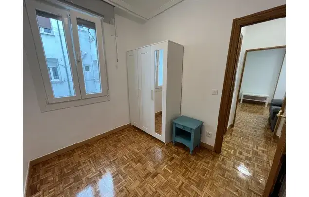 Alquiler Piso 3 Dormitorios 53m² San Juan Pamplona