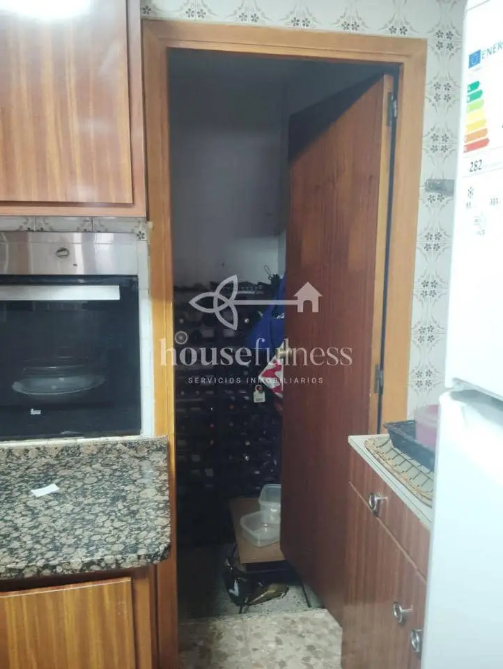 Piso con Local Comercial en Fene A Coruña