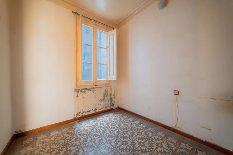 Piso en venta en El Raval Barcelona 130m2 5 dormitorios