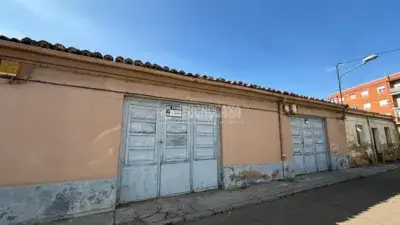 Casa adosada en venta en Venta de Baños