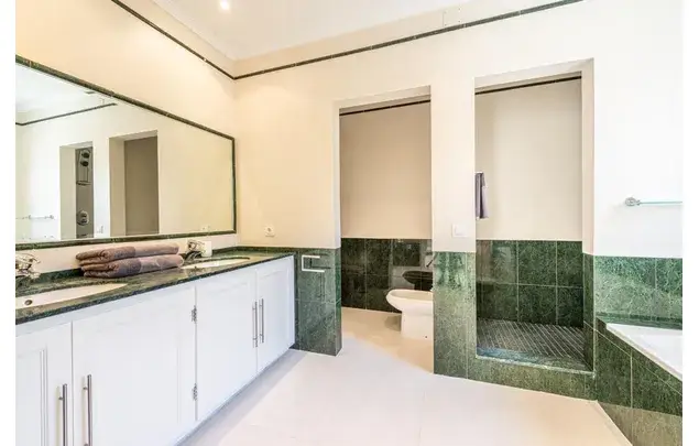 Villa en Alquiler Estepona 4 Dormitorios Piscina Privada