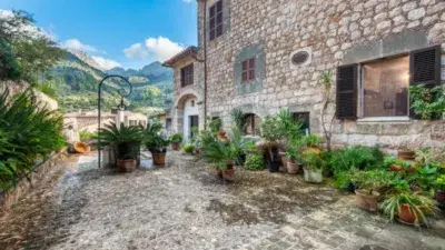 Casa histórica en venta Fornalutx con vistas Sierra Tramuntana