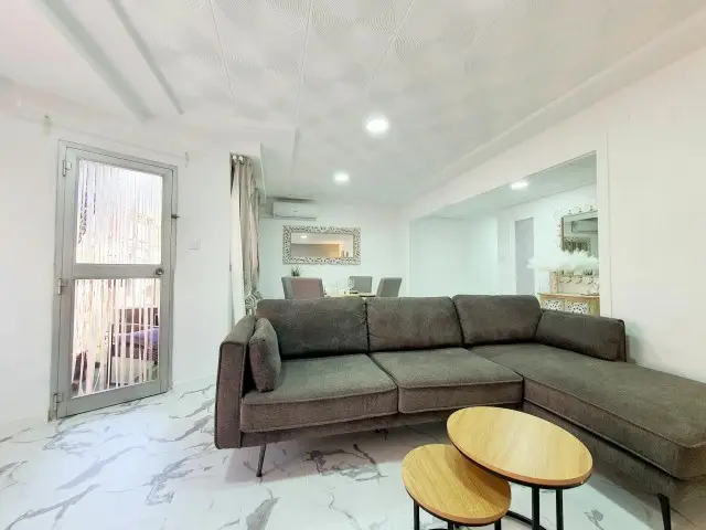 Casa en Valencia 4 Dormitorios 2 Baños Amueblada