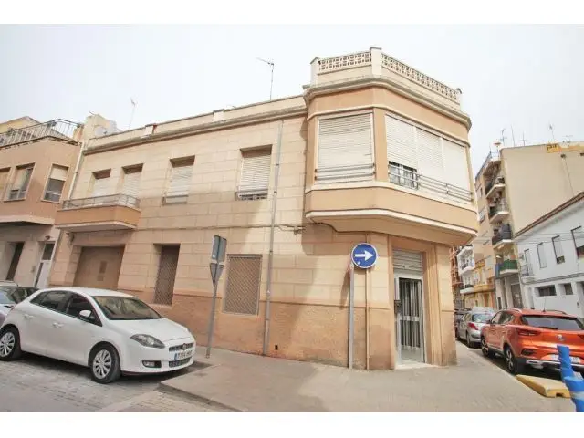 Casa Esquina Orihuela Centro 319m2 Tres Plantas Locales Dormitorios Terraza