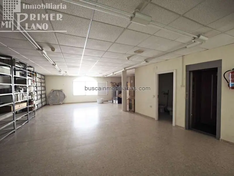 Edificio Comercial en Venta Tomelloso Plaza Espa												ña