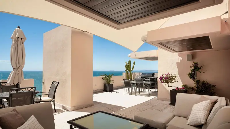 Adosado 6 Dormitorios Lujo Estepona 2 Piscinas Privadas