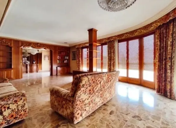 Venta Piso 4 Habitaciones Centro Elche