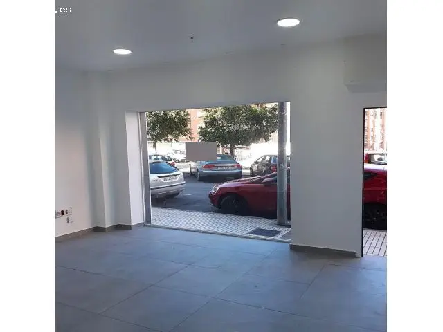 Local Comercial en Alquiler en Plaza Santa Maria de la Cabeza Badajoz
