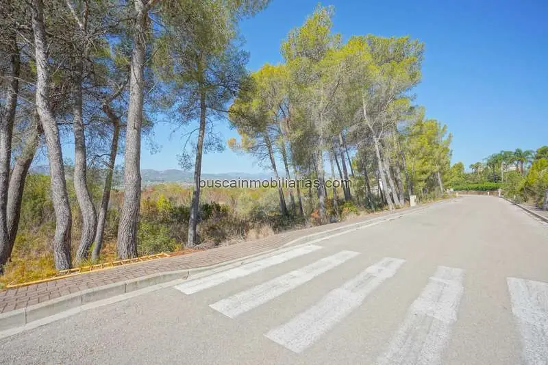 Parcela Urbanizable en Jávea con Vistas al Montgó