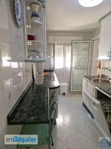 Alquiler Piso 4 dormitorios Mérida Badajoz