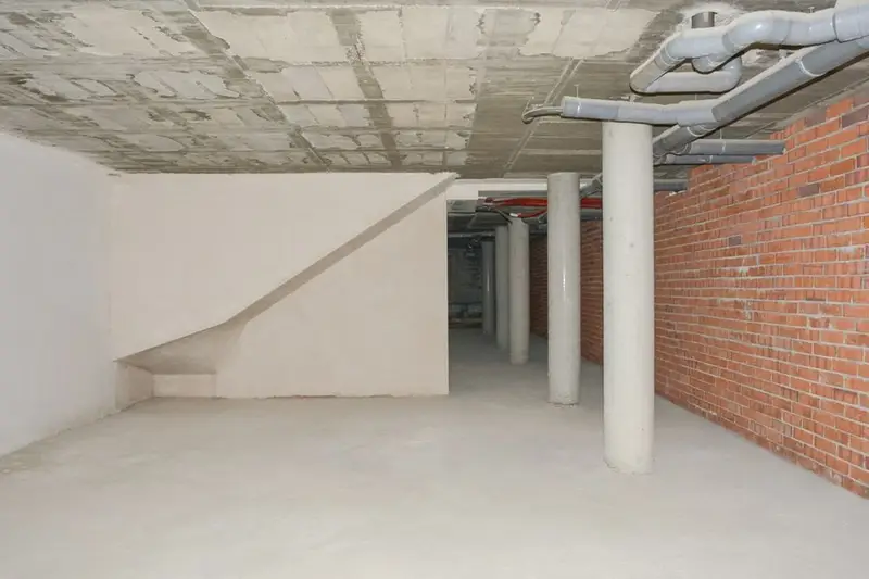 Garaje 101m2 3 habitaciones 2 baños Puigcerda