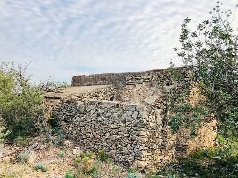 Finca Rustica con Casa de Piedra en Tortosa