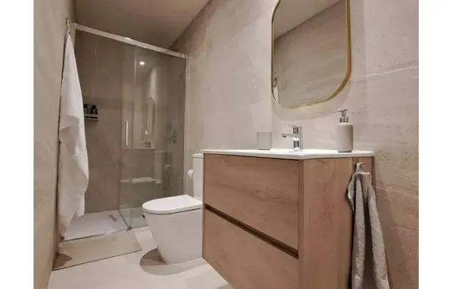 Estudio Amueblado en Pueblo Nuevo Madrid