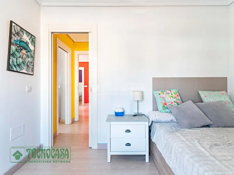 Piso en venta en Roquetas de Mar cerca de la playa