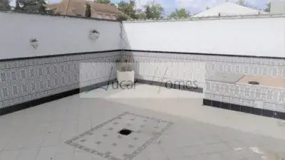 Casa en venta en Calle Poeta Evaristo Bañón , Número 13