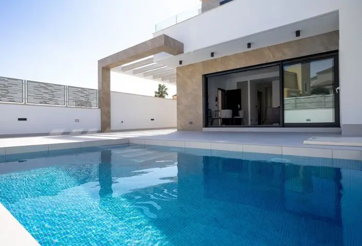 Villa en Venta 3 Dormitorios Campoamor