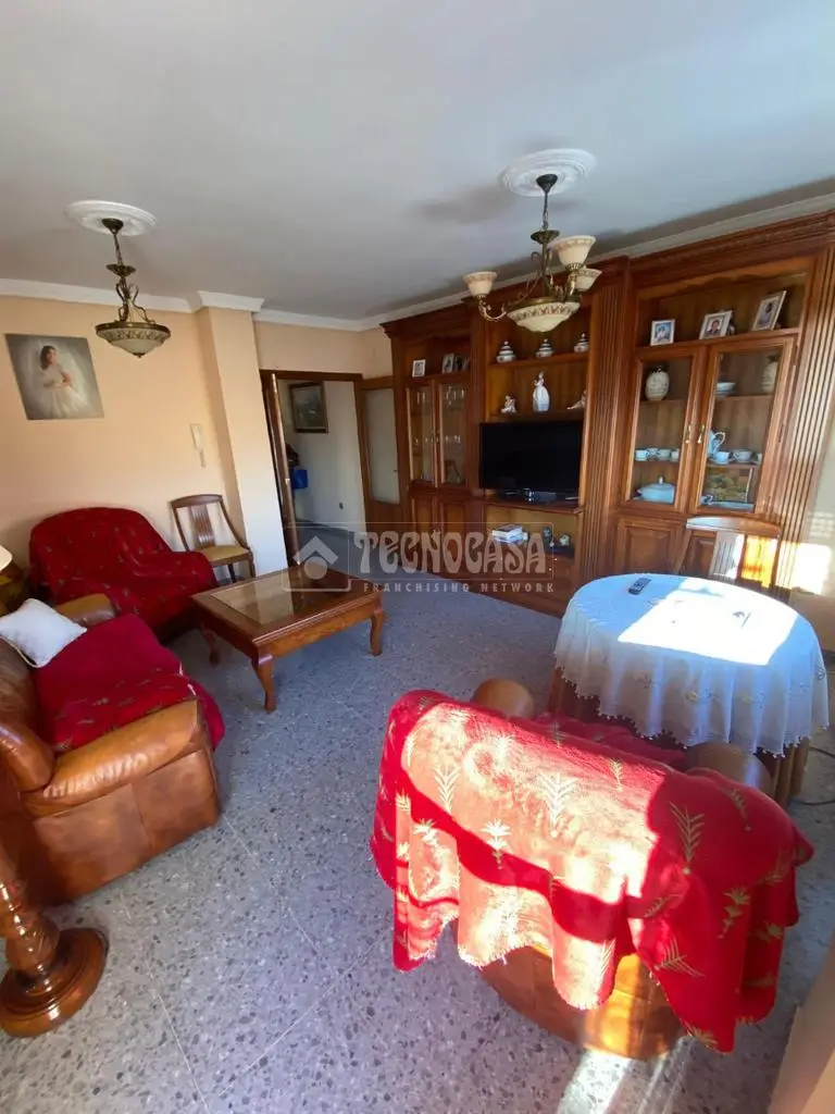 Piso en Venta en Merida 3 Habitaciones 2 Baños Garaje Trastero