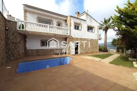 Casa 2 Viviendas Piscina Lloret de Mar