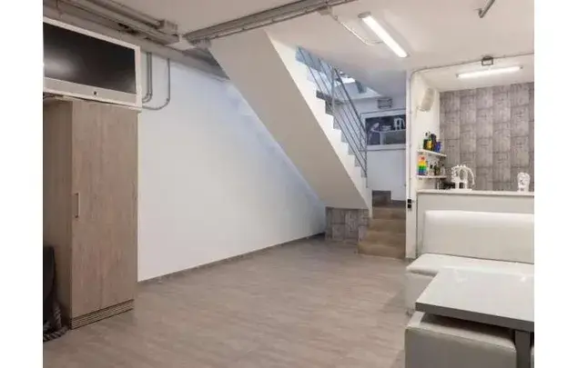 Alquiler Apartamento 4 Dormitorios 440m2 Pobla Farnals