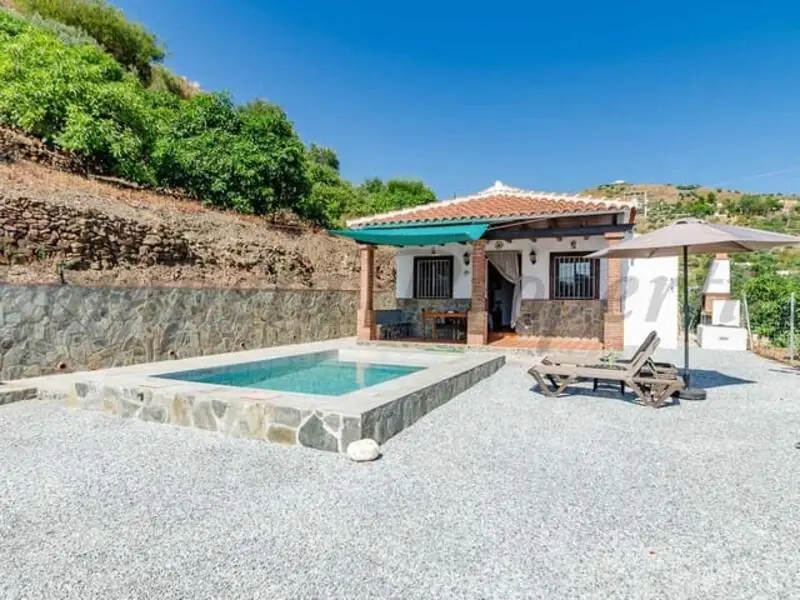 2 Cuarto Casa de Campo para alquiler a largo plazo
Competa, Málaga