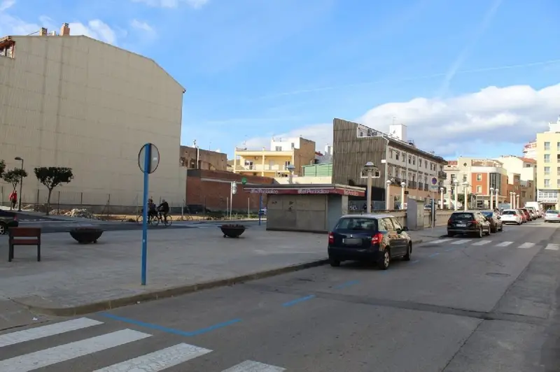 Venta Solar en Institut Amposta Edificio Plurifamiliar