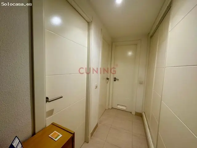 Apartamento en Venta Roquetas de Mar con Piscina y Garaje