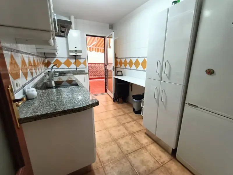 Apartamento en alquiler en Playa de los Boliches, Fuengirola, Málaga