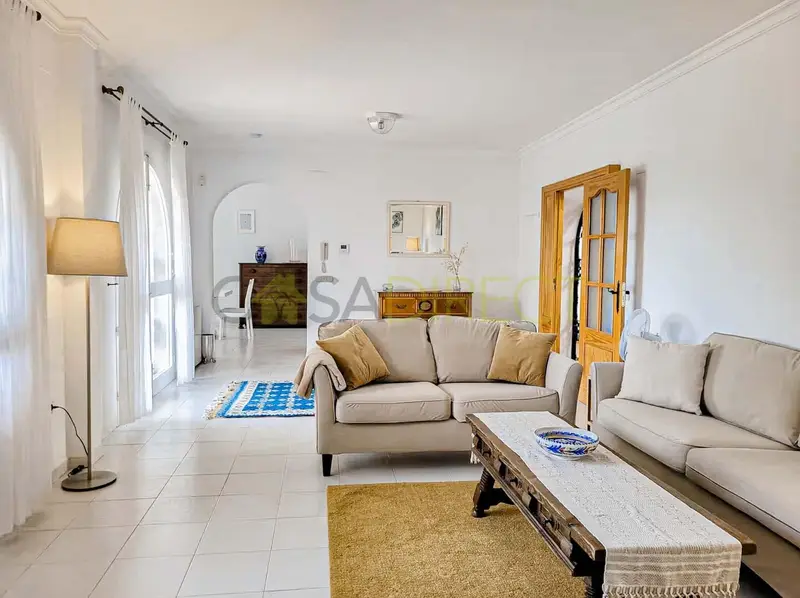 Casa Adosada con Piscina Privada en Vélez Málaga