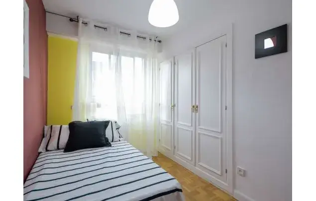 Apartamento 5 Dormitorios 170m2 Alcalá de Henares Estudiantes