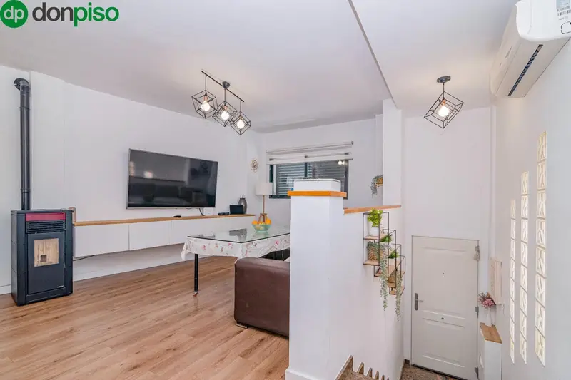 Adosado en venta en Vegas del Genil, Granada