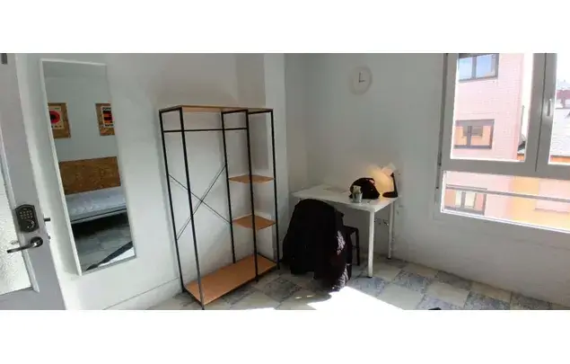 Rent a room of 105 m² in Ponferrada